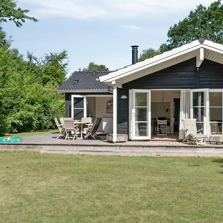 Сasa de vacaciones Timbered With Old Soul Near Tisvilde